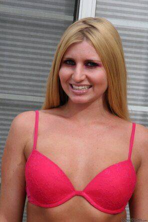 larin lane big dick swallow(AI enhanced) - #2