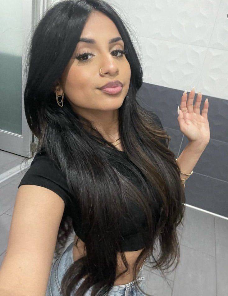 Flawless Indian + AI Nudes. NEED HER LEAKS. - #18