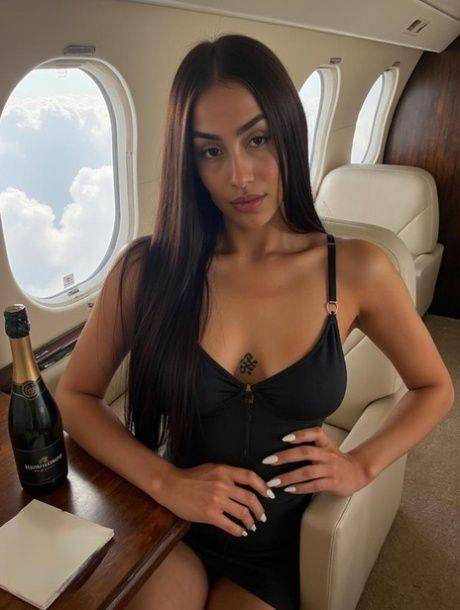 OnlyFans Lily Rose Vibes starring Lily Rose Vibes Nude Pictures - #1