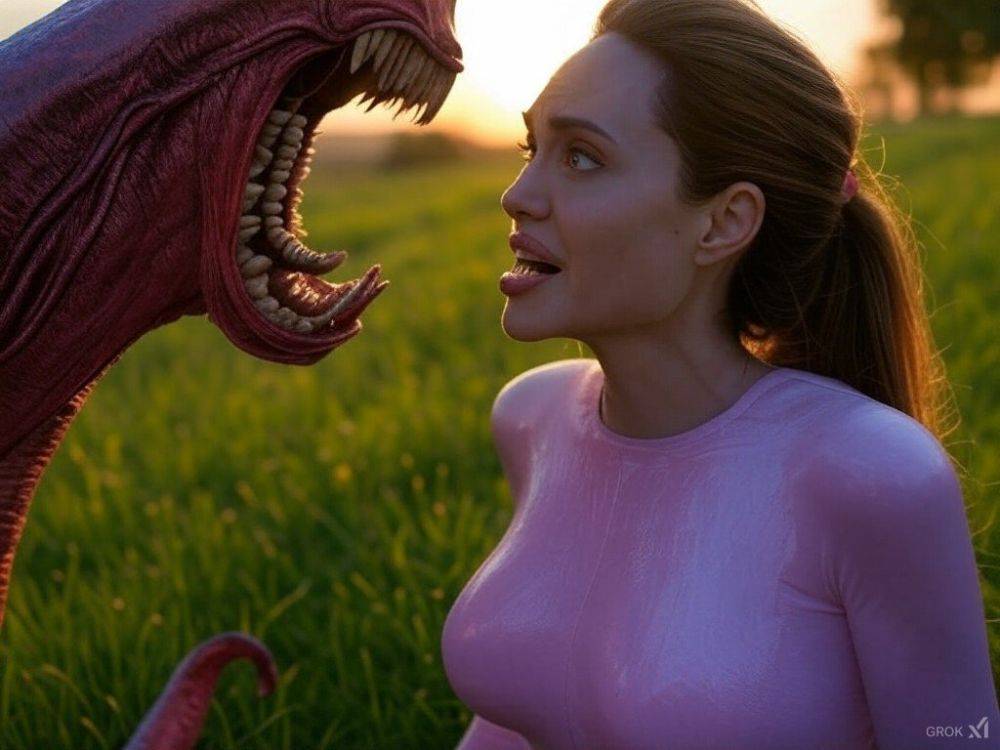 Angelina Ai vs Alien Tentacles - #20