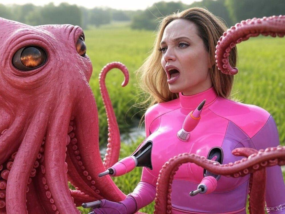 Angelina Ai vs Alien Tentacles - #21