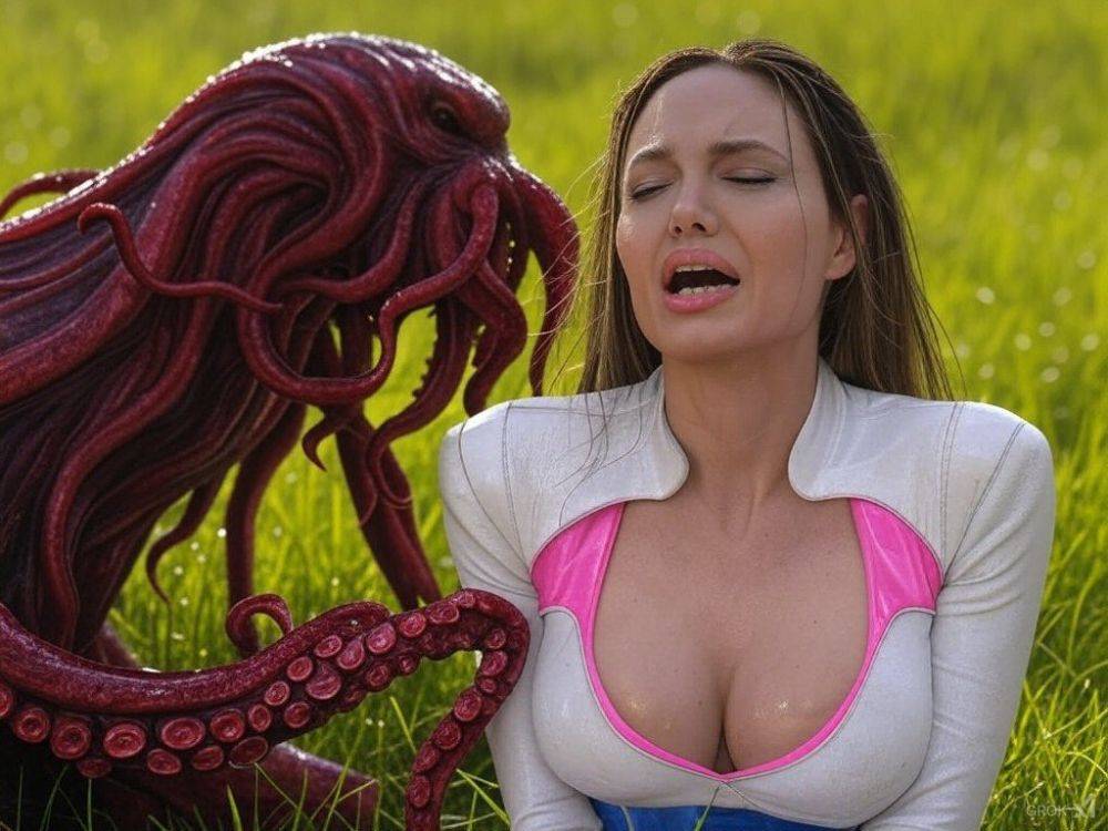 Angelina Ai vs Alien Tentacles - #15