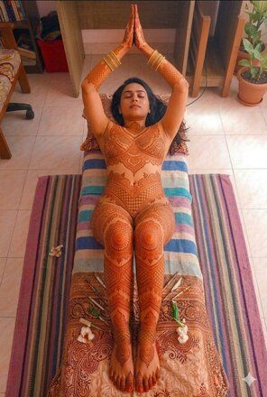 Nude mehndi photography - #2
