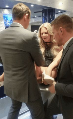 AI gifs2 - #15