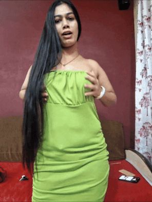 Ldhki apni dudh or chut dikhati hui - #9