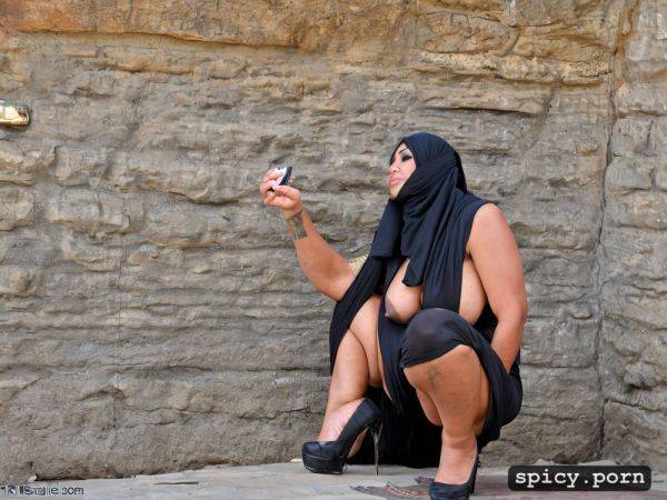 Mature egyptian woman, huge boobs, sexy egyptian clothing, bbw - spicy.porn - Egypt on pornsimulated.com