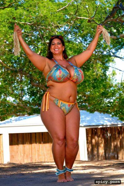 Giant hanging boobs, performing on stage, color portrait, curvy body - spicy.porn on pornsimulated.com