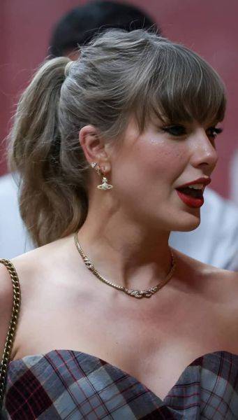 Taylor Swift more extreme AI bukkake fake. Cum shower - erome.com on pornsimulated.com