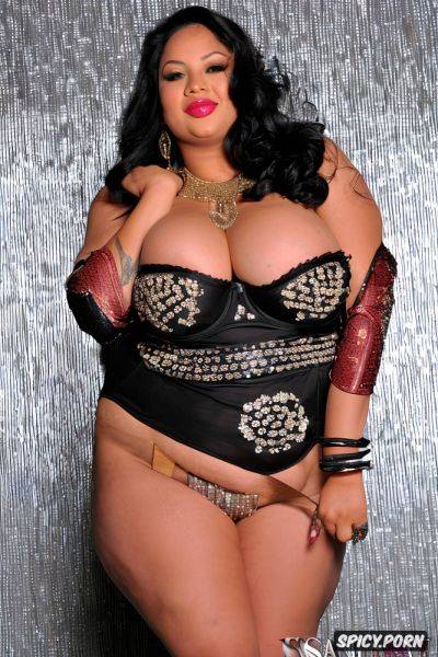 Ruby necklace, color photo, very wide hips, busty, emerald bracelet - spicy.porn - India on pornsimulated.com